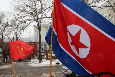 Приморский край. Комсомольцы провели митинг солидарности с КНДР