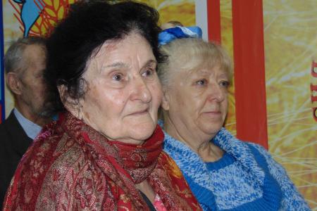 Алтайский край. На заседании политклуба барнаульские коммунисты обсудили формы и методы агитационной работы