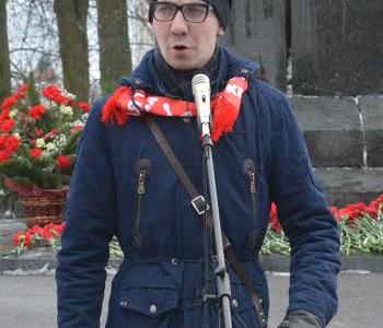 Коммунисты Иванова возложили цветы к памятнику М.В. Фрунзе