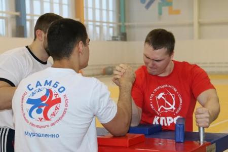 В городе Муравленко Ямало-Ненецкого автономного округа комсомольцы организовали праздник спорта