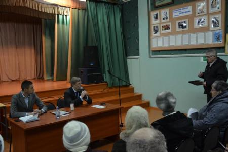 Московская область. «Пути выхода из кризиса нужно искать в программе КПРФ»: Алексей Русских встретился с жителями Серебряных Прудов