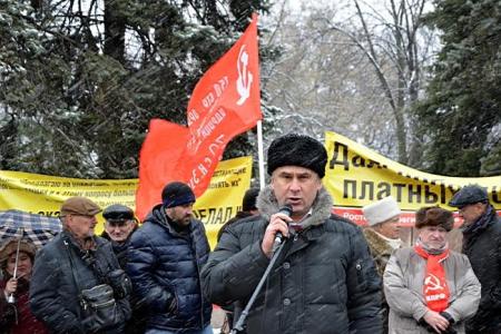 «Льготы – народу; Голубева – на хлеб и воду!». Митинг в Ростове-на-Дону