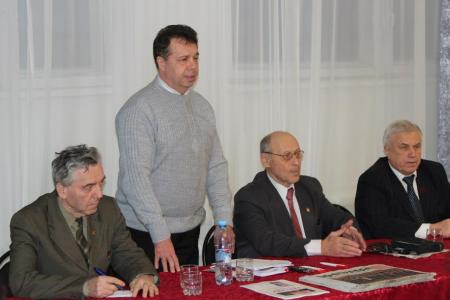 Делегация Челябинского обкома КПРФ во главе с депутатом Госдумы И.И. Никитчуком создала отделение компартии в городе Усть-Катав
