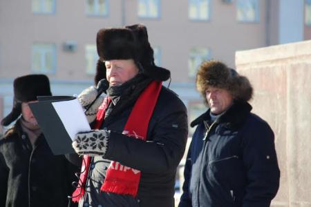 Якутия. Митинг КПРФ против нищеты и бесправия народа, в защиту армии и ветеранов