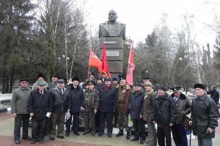 Белгородские коммунисты и их союзники почтили память защитников Отечества