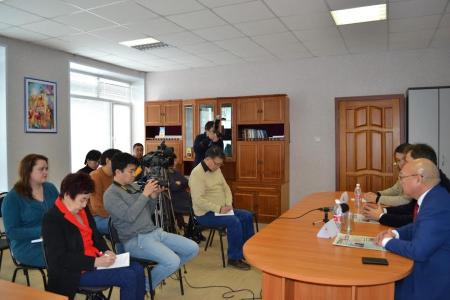В Республике Калмыкия прошла пресс-конференция депутата-коммуниста Госдумы Н.В. Арефьева