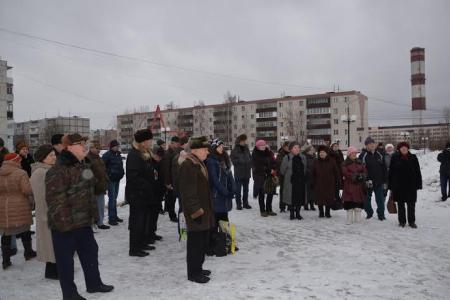 Хватит кормить расхитителей  из ЖКХ! Митинг КПРФ в подмосковном Электрогорске