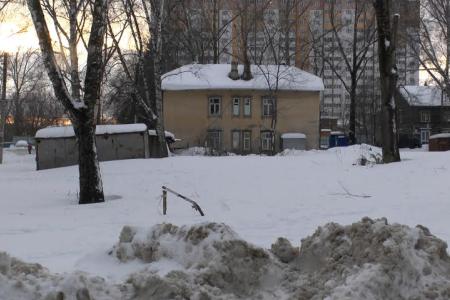 В Уфе на месте сквера, разбитого горожанами, строят торговый центр
