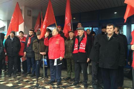 С.П.Обухов на митинге в Краснодаре "Хватит обирать народ!": Поддерживаю требования отставки мэра Евланова и главы фонда капремонта Березницкой