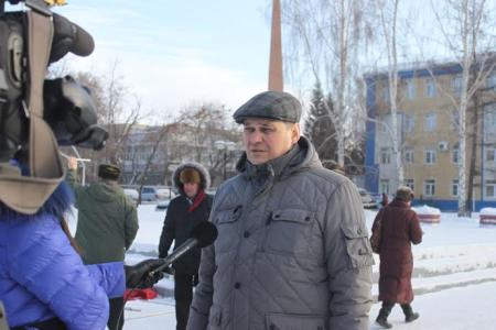 Сегодня актуально красное. Акция протеста омских коммунистов