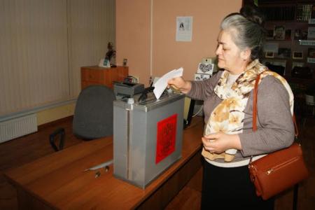 Первый секретарь Северо-Осетинского рескома КПРФ Елена Князева приняла участие в  XI отчетно-выборной конференции Сталинского РК КПРФ