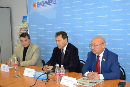 В Республике Калмыкия прошла пресс-конференция депутата-коммуниста Госдумы Н.В. Арефьева