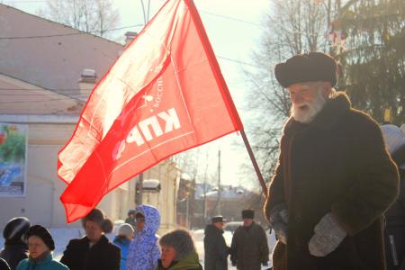 Свердловские коммунисты вместе с жителями Невьянского городского округа выступили против коммунального беспредела