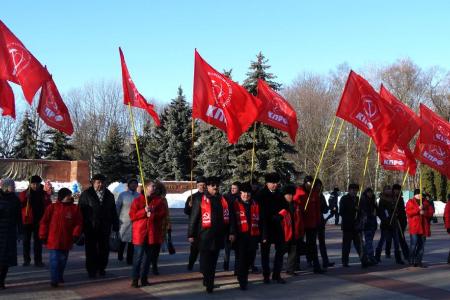 Курск: «Они сквозь бурю шли к победе…»