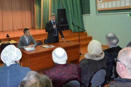 Московская область. «Пути выхода из кризиса нужно искать в программе КПРФ»: Алексей Русских встретился с жителями Серебряных Прудов