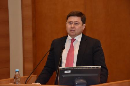 И.И. Мельников провел в Госдуме круглый стол по проблемам туризмам