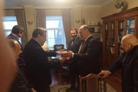 Г.А. Зюганов поздравил председателя Орловского землячества в Москве А.П. Иванова с 85-летием