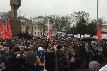 С.П.Обухов на митинге в Краснодаре "Хватит обирать народ!": Поддерживаю требования отставки мэра Евланова и главы фонда капремонта Березницкой