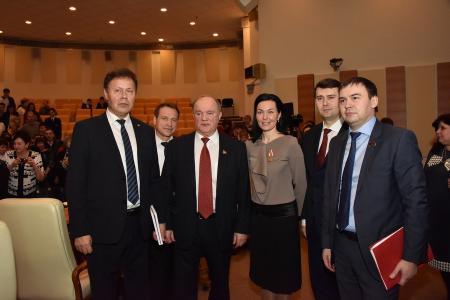 Мы все в неоплатном долгу перед поколением "детей войны". Г.А. Зюганов выступил на презентации книги "Дети войны: история от первого лица"