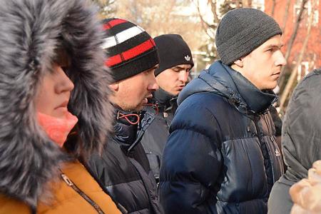 Алтайский край. Депутат-коммунист Сергей Юрченко провел открытую встречу с выпускниками вуза, оставшимися без дипломов