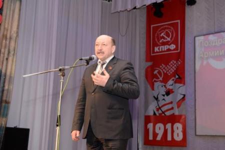 Новосибирск. В ДК «Прогресс» прошел праздник в честь Дня Советской армии и Военно-морского флота, организованный КПРФ