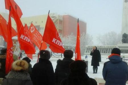 Ямало-Ненецкий АО. В Салехарде состоялся праздничный митинг, посвященный Дню Советской Армии и ВМФ