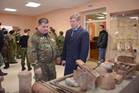 Московская область. Алексей Русских наградил победителей военно-спортивной игры «Юнармейские старты» 