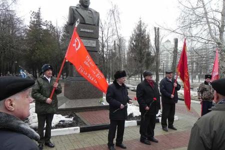 Белгородские коммунисты и их союзники почтили память защитников Отечества