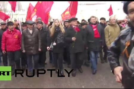 Праздничный митинг КПРФ в честь 98-й годовщины создания Советской армии и ВМФ. Репортаж RT
