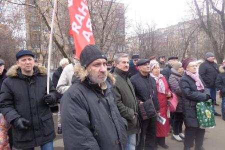 Московские коммунисты и жители района Аэропорт защищают кинотеатр "Баку" от сноса