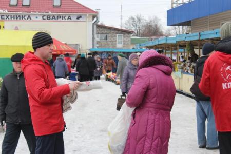 Накануне 8 марта новгородские коммунисты провели серию пикетов