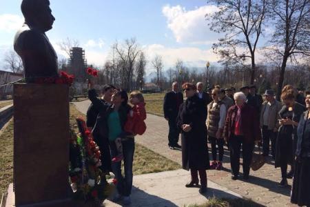 Коммунисты Северной Осетии отметили день памяти И.В. Сталина