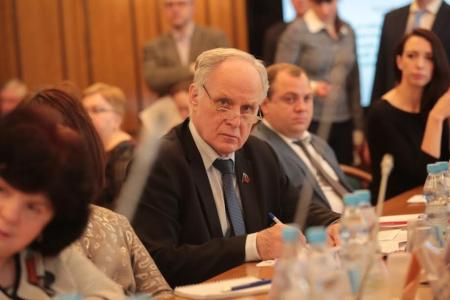Г.А. Зюганов, С.А. Гаврилов и С.Ю. Глазьев обсудили перспективы приватизации и национализации с руководством и представителями крупнейших российских компаний