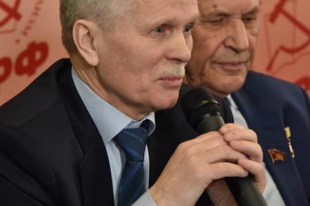 «Правда»: Опора на коллектив и на справедливость