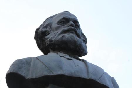 Пензенские коммунисты почтили память Карла Маркса