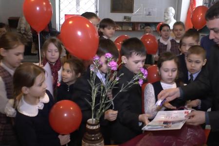 В Уфе в канун 63-й годовщины со дня смерти И.В. Сталина школьников пригласили в сталинский музей