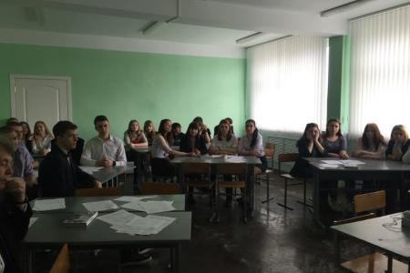 Белгородская область: Молодой депутат-коммунист провела встречу со студентами техникума