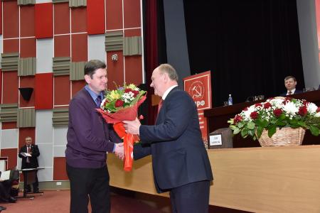 «Правда»: Опора на коллектив и на справедливость