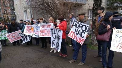 Мэр Евланов проблему создал, а решать будем все вместе. В Краснодаре состоялся митинг против вырубки деревьев 