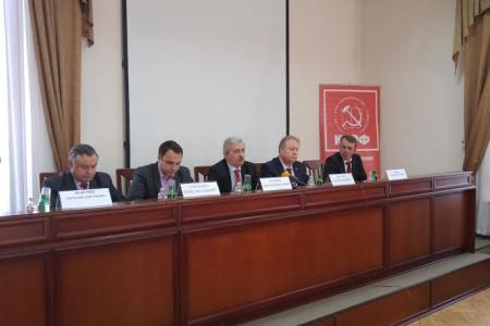 В Краснодаре прошла пресс-конференция депутатов-коммунистов по теме антикризисной программы КПРФ