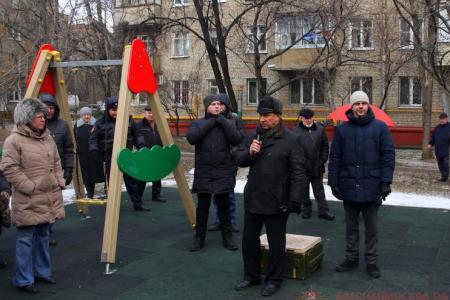 Провокаторы на встречах Валерия Рашкина с москвичами работают за еду