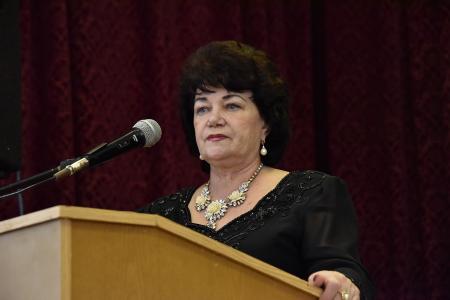 «Мы должны сплотить все патриотические силы и восстать против этого безумия». Г.А. Зюганов обратился к Всероссийскому женскому форуму с просьбой поддержать КПРФ на предстоящих выборах
