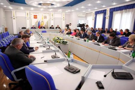 Руководитель фракции КПРФ в Ставропольской краевой Думе Виктор Лозовой: местные власти ставят фермерам палки в колёса!