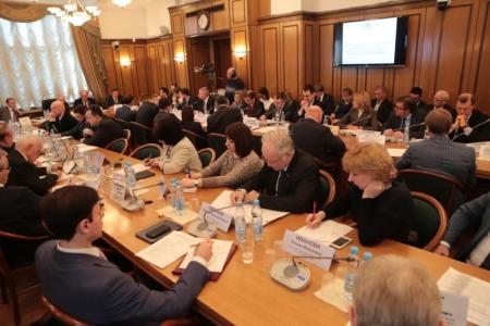 Г.А. Зюганов, С.А. Гаврилов и С.Ю. Глазьев обсудили перспективы приватизации и национализации с руководством и представителями крупнейших российских компаний