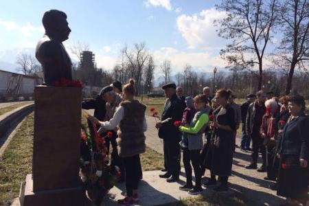 Коммунисты Северной Осетии отметили день памяти И.В. Сталина