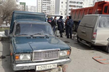 Лидера свердловских коммунистов Александра Ивачева и двух депутатов от КПРФ задержала полиция