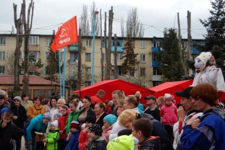 Севастопольские коммунисты отметили в Балаклаве масленицу