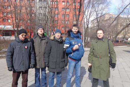 Жители Хорошевского района и московские коммунисты выступают против сноса гаражей и строительства на их месте "народного парка" под линией электропередач