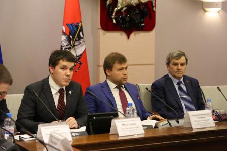 Москва. Молодежную политику надо выстраивать по принципу взаимопонимания и полезности