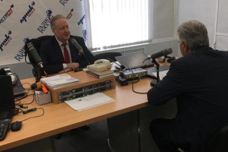 «Функция парламента обязана смотреть, чтобы не разворовали бюджетный кошелек». С.П. Обухов выступил на радио «ВестиFM. Кубань»